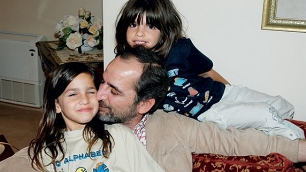 هشام سليم وبناته