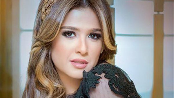 ياسمين عبدالعزيز