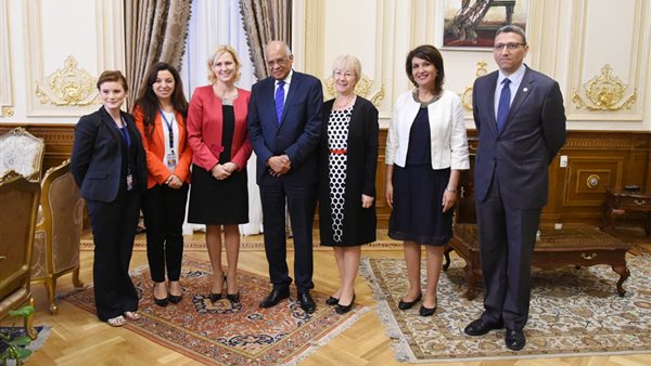 لقاء رئيس البرلمان