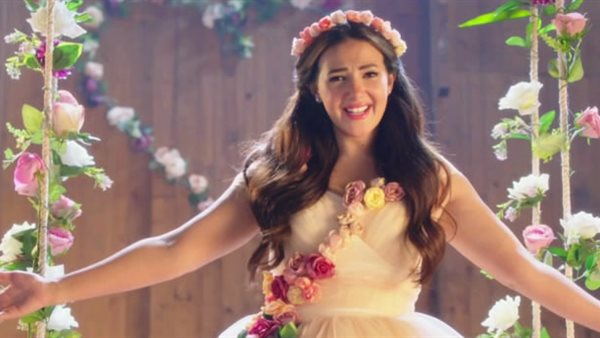 دنيا سمير غانم