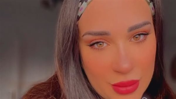 أسما شريف منير 