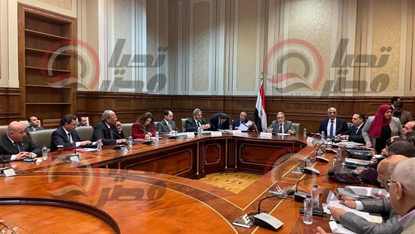  لجنة الإدارة المحلية