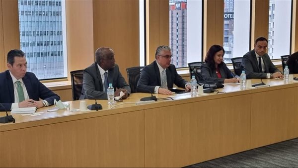 وفد اقتصادية قناة