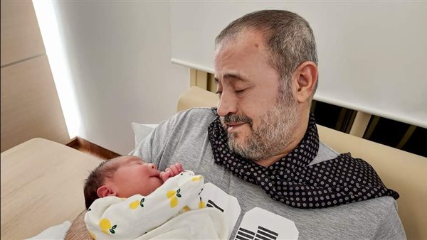 جورج وسوف مع حفيدته