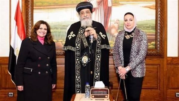 وزيرة الهجرة 