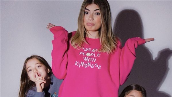 ليلى زاهر وشقيقاتها