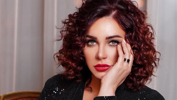 سولاف فواخرجي 