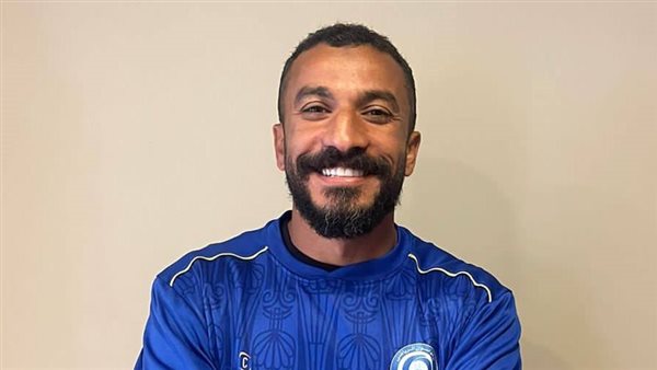 حسام عرفات لاعب نادي