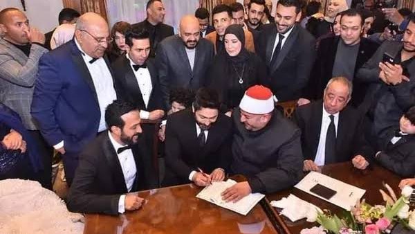 كتب كتاب أحمد عصام