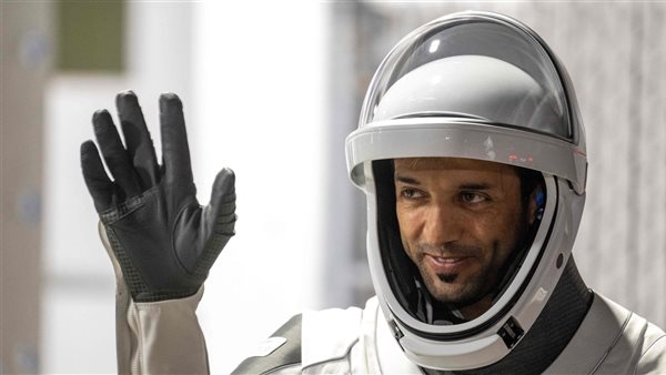 رائد الفضاء الإماراتي