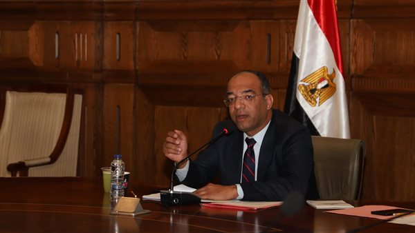 النائب على مهران