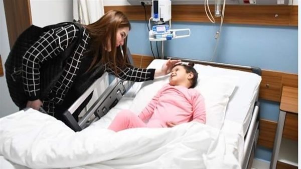 دنيا عبد العزيز