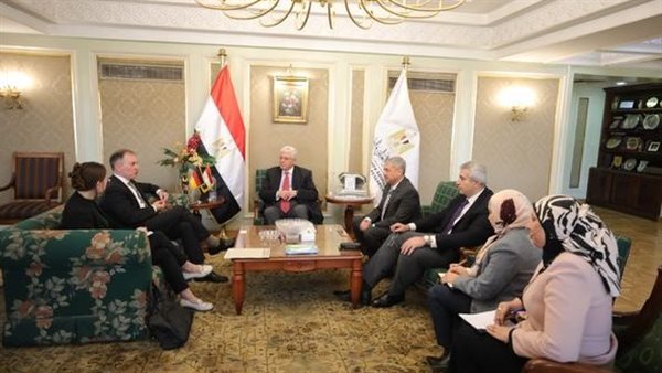 وزير التعليم العالى