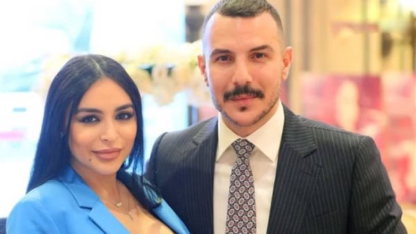 باسل الخياط وزوجته