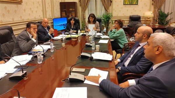 لجنة الإعلام بمجلس