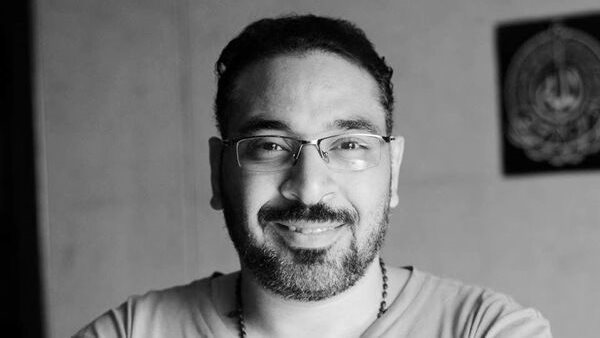 الناقد الفنى مصطفى