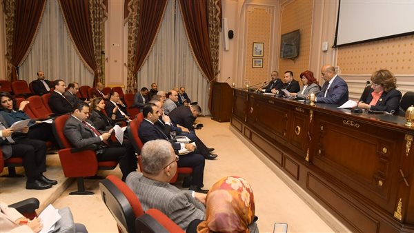 لجنة السياحة بمجلس