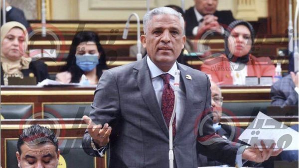 النائب محمد الحسيني