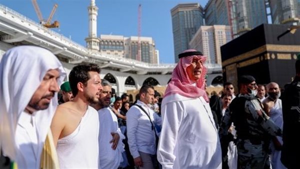 ولي عهد الأردن يؤدي