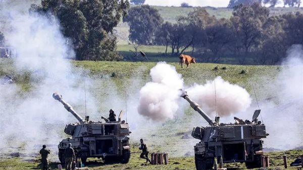 إطلاق صواريخ