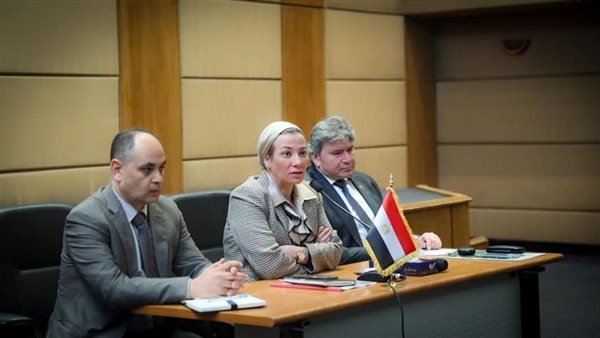 وزيرة البيئة 