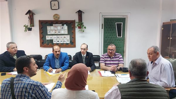 النائب محمد عبدالعزيز