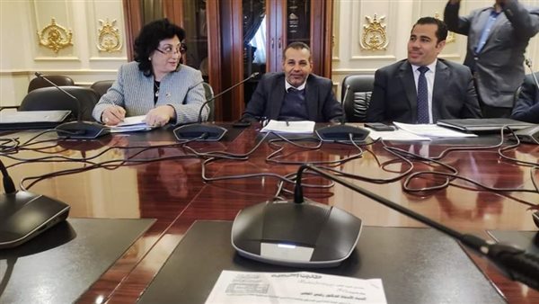 لجنة القوى العاملة