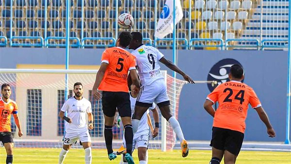 جانب من مباراة سابقىة