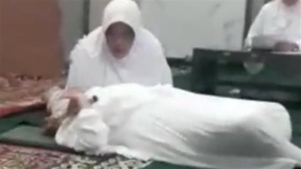 لحظة وفاة السيدة