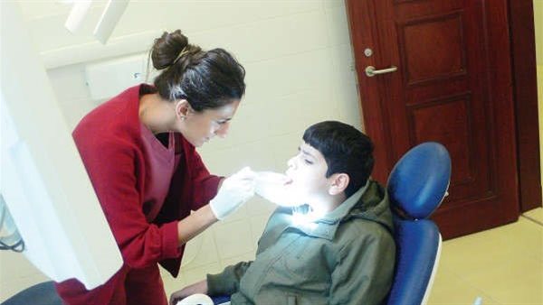 علاج الأسنان 