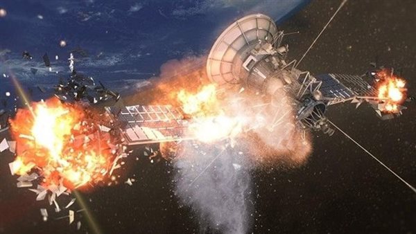 تدمير قمر صناعي