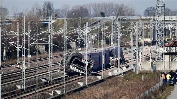 خروج قطار عن القضبان