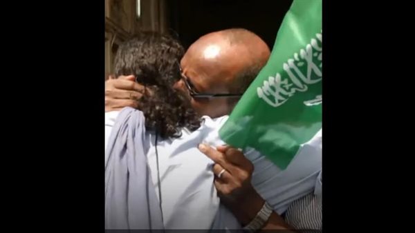 لحظة لقاء المراسلة