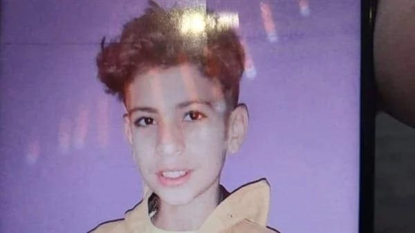 طفل البحيرة 