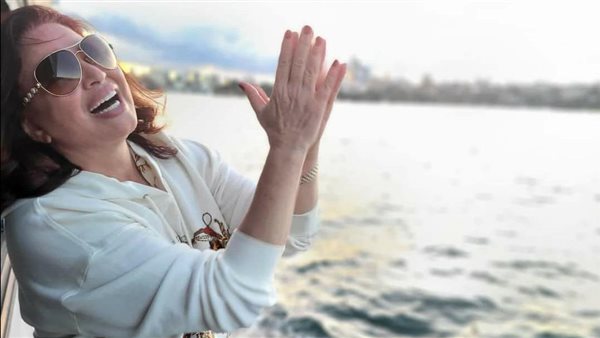 إلهام شاهين