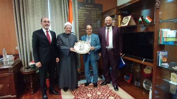 مفتي الجمهورية يلتقي