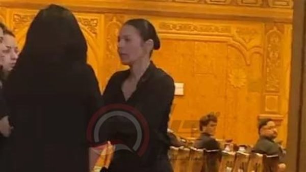 لقاء الخميسي