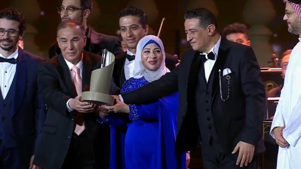 تكريم أسرة محمد الموجي