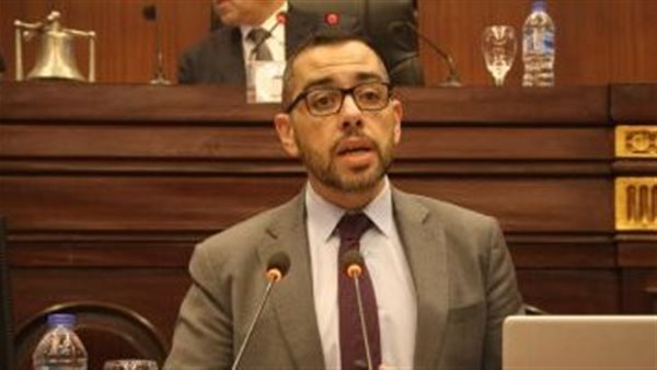 النائب السابق محمد