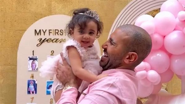 أحمد سعد وابنته 