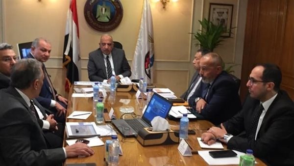  وزير قطاع الأعمال