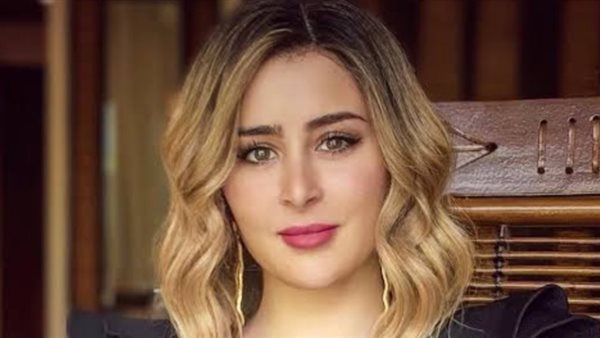 عائشة بن أحمد