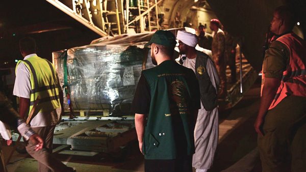مساعدات سعودية إلى