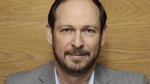 أيمن الشيوي