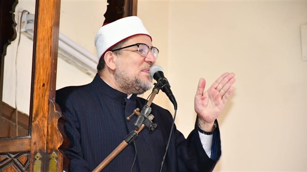 وزير الأوقاف يلقي