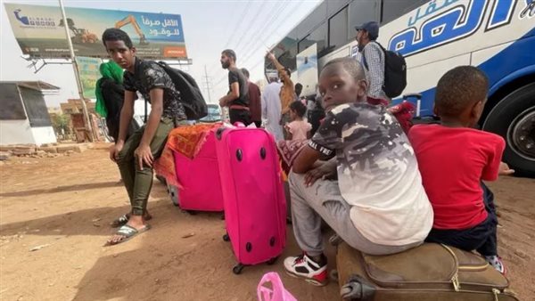 نازحون من السودان