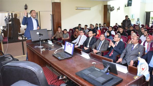علوم سوهاج تنظم ندوة