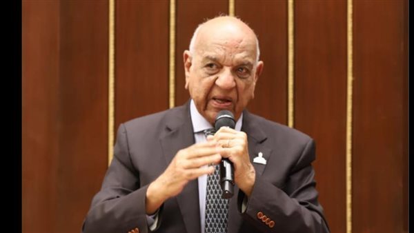  النائب عبد الخالق