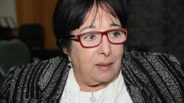 الفنانة سميرة عبد