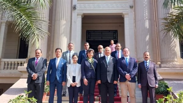 رئيس جامعة بنها يستقبل